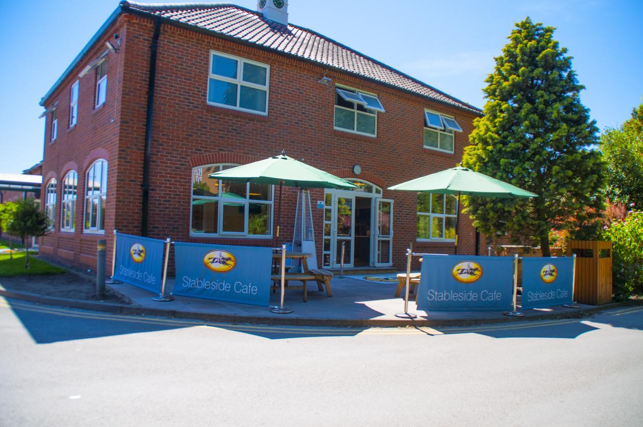 מלון Stableside At York Racecourse מראה חיצוני תמונה